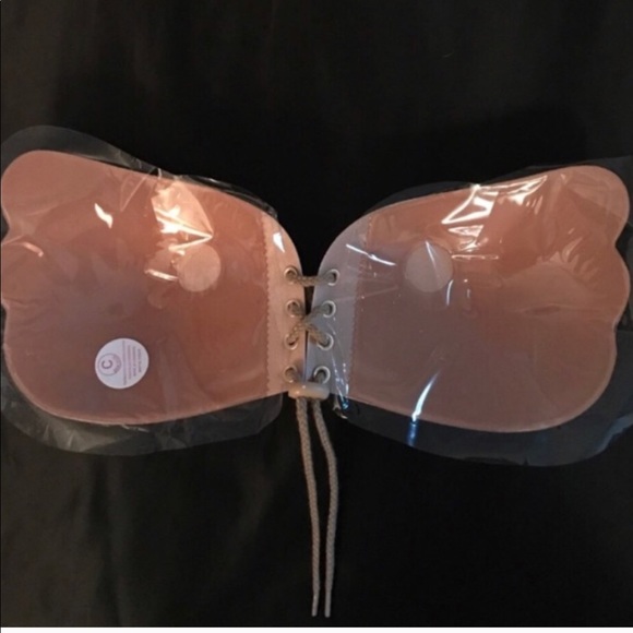 Push Up Invisible Silicone Bra *Limited supply* - Picture 7 of 7